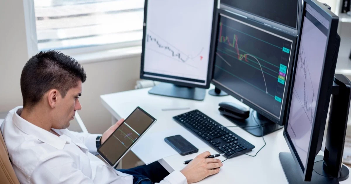 5 semne că afacerea ta are nevoie de software custom
